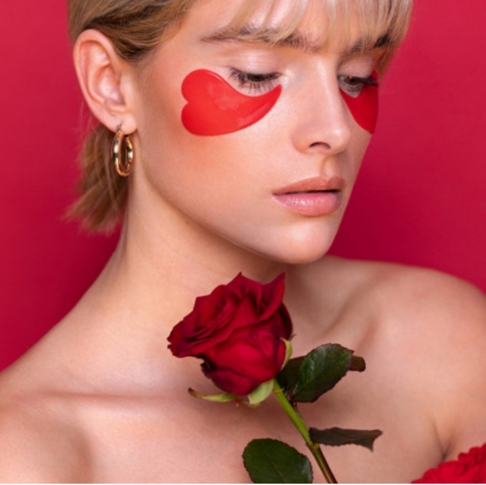 💥2 For $8 NIB Yeauty Eye Masks. 25 Pairs In A Box